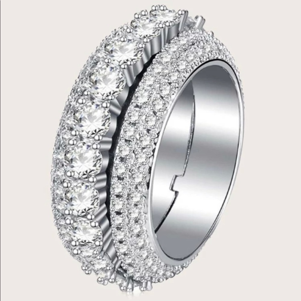 Rhinestone Engraved Ring. Size 7.